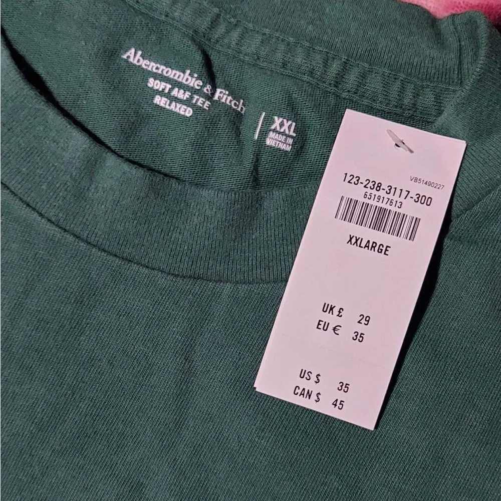 Abercrombie and Fitch Logo Tee size XXL NWT